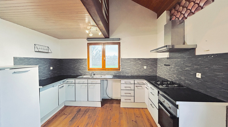 Ma-Cabane - Location Maison AMBARES-ET-LAGRAVE, 162 m²