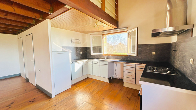 Ma-Cabane - Location Maison AMBARES-ET-LAGRAVE, 162 m²