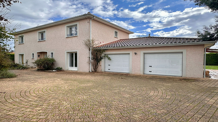 Ma-Cabane - Location Maison AMBERIEUX, 174 m²