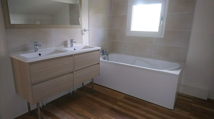 Ma-Cabane - Location Maison ANGOULEME, 75 m²