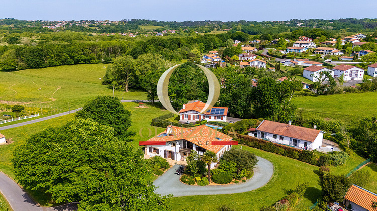 Ma-Cabane - Location Maison ARBONNE, 234 m²