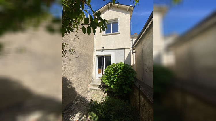 Ma-Cabane - Location Maison ARGENTON-SUR-CREUSE, 69 m²