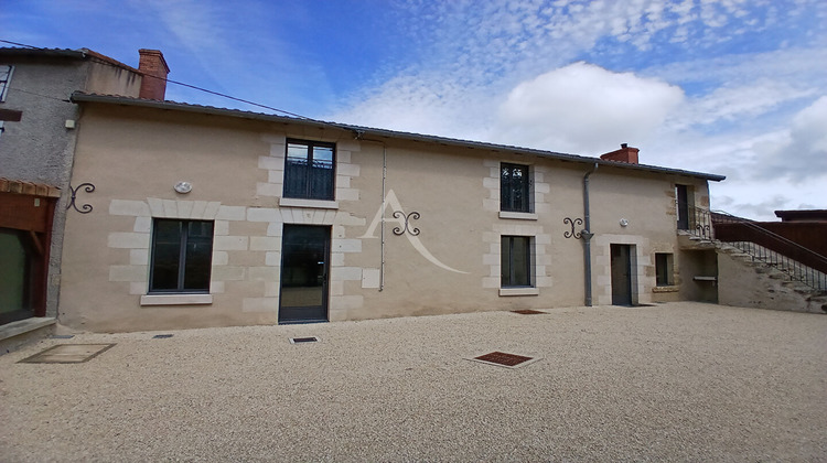 Ma-Cabane - Location Maison AUBIGNE-SUR-LAYON, 135 m²
