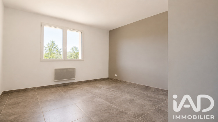 Ma-Cabane - Location Maison Auriol, 82 m²