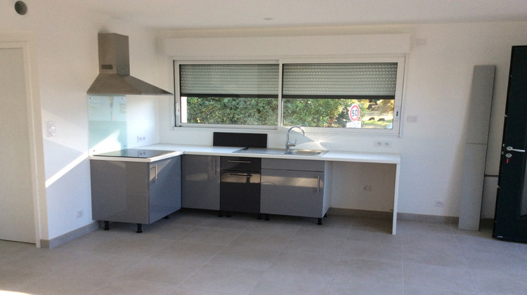 Ma-Cabane - Location Maison BARBECHAT, 54 m²
