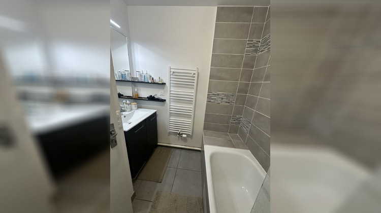 Ma-Cabane - Location Maison Bassens, 68 m²