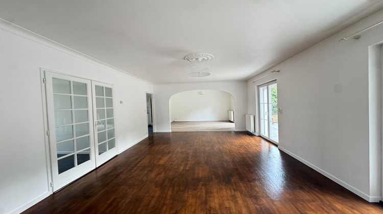 Ma-Cabane - Location Maison BEAUFORT-EN-VALLEE, 89 m²