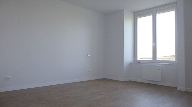 Ma-Cabane - Location Maison BERTHOLENE, 88 m²