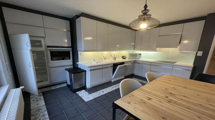 Ma-Cabane - Location Maison BESANCON, 204 m²