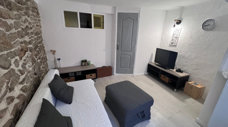 Ma-Cabane - Location Maison BESSE-SUR-ISSOLE, 47 m²