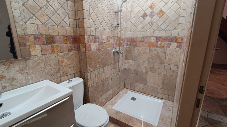 Ma-Cabane - Location Maison BESSE-SUR-ISSOLE, 45 m²