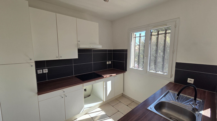 Ma-Cabane - Location Maison BESSE-SUR-ISSOLE, 89 m²