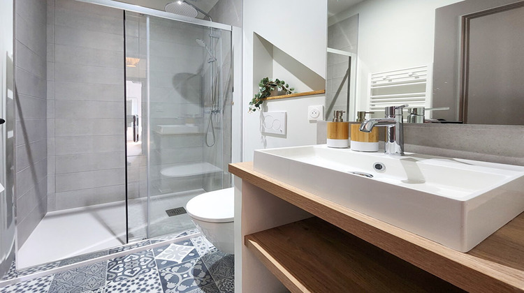 Ma-Cabane - Location Maison Bordeaux, 271 m²