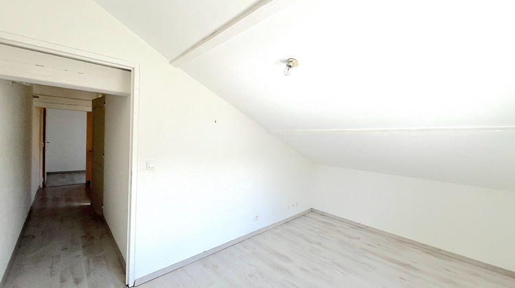 Ma-Cabane - Location Maison BOURG, 50 m²