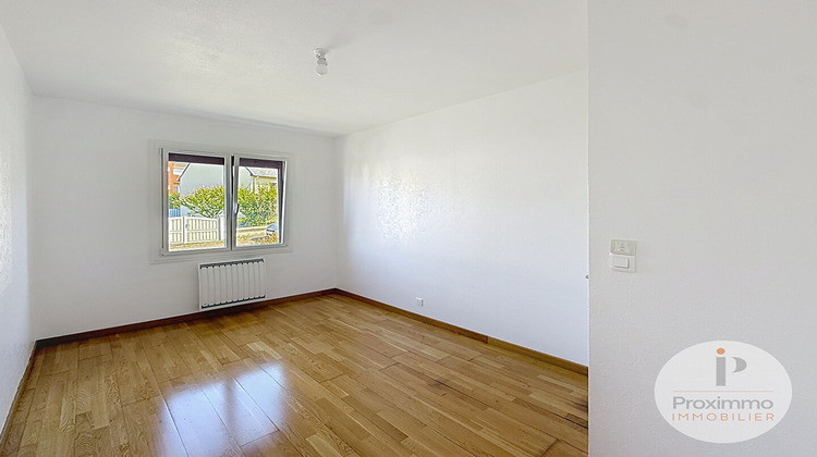 Ma-Cabane - Location Maison BOURG-DES-COMPTES, 87 m²