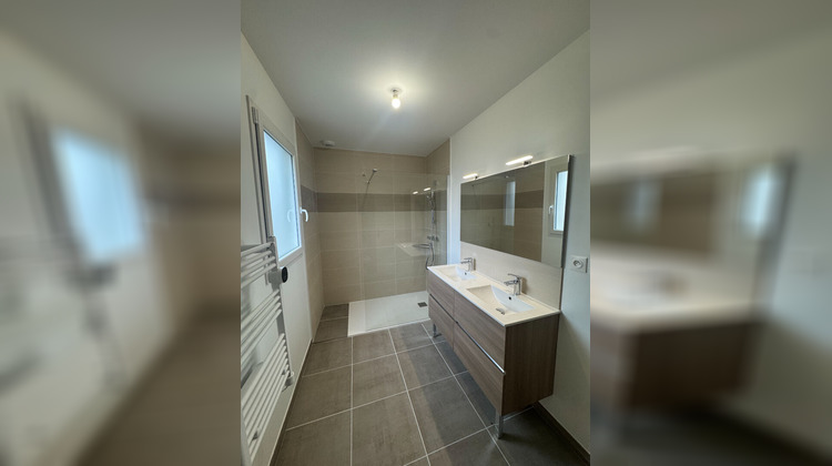 Ma-Cabane - Location Maison BOURGOIN-JALLIEU, 83 m²