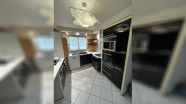 Ma-Cabane - Location Maison Bourgoin-Jallieu, 128 m²