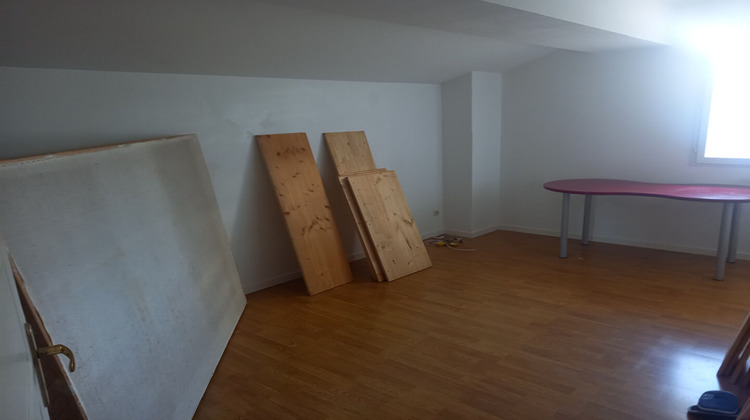 Ma-Cabane - Location Maison BRESSOLLES, 107 m²