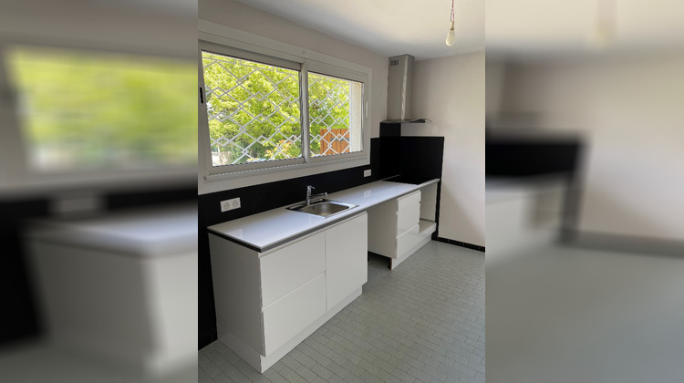 Ma-Cabane - Location Maison BRESSOLS, 96 m²