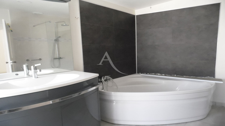 Ma-Cabane - Location Maison BRISSAC-QUINCE, 108 m²