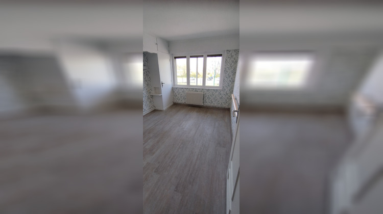 Ma-Cabane - Location Maison BRUAY-LA-BUISSIERE, 94 m²