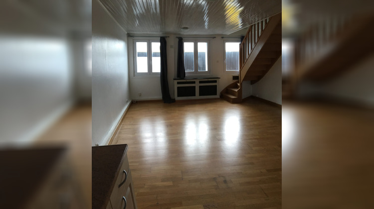 Ma-Cabane - Location Maison Calais, 101 m²