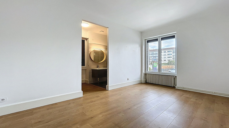 Ma-Cabane - Location Maison CALUIRE-ET-CUIRE, 159 m²