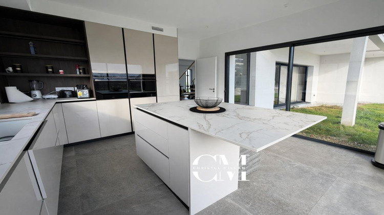 Ma-Cabane - Location Maison CAMBLANES ET MEYNAC, 215 m²