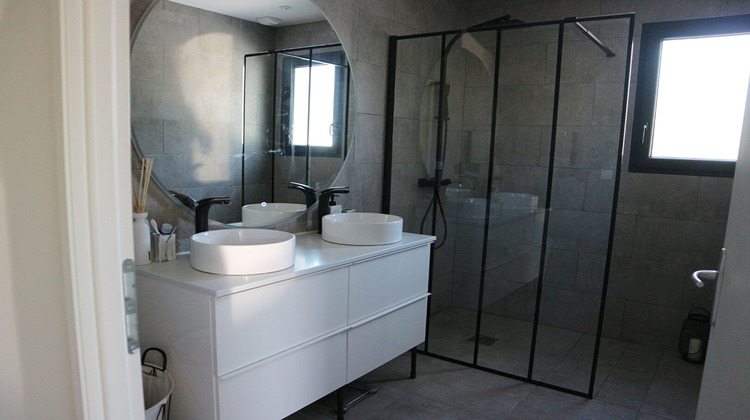 Ma-Cabane - Location Maison CARCARES-SAINTE-CROIX, 89 m²