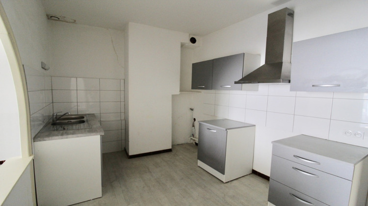 Ma-Cabane - Location Maison CASTELMORON-SUR-LOT, 83 m²