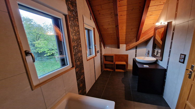 Ma-Cabane - Location Maison CEIGNES, 149 m²