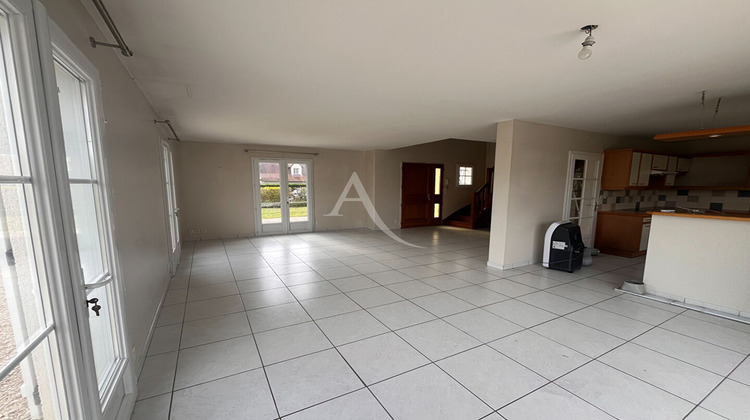 Ma-Cabane - Location Maison CHAILLES, 141 m²