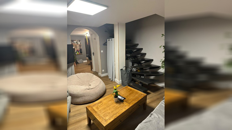 Ma-Cabane - Location Maison CHALAIN-LE-COMTAL, 53 m²