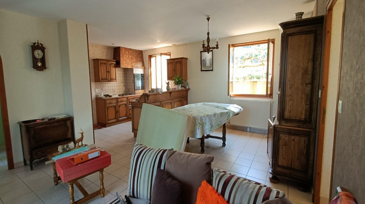 Ma-Cabane - Location Maison Chambost-Longessaigne, 97 m²