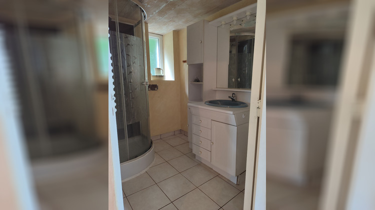 Ma-Cabane - Location Maison CHAMPAGNAT, 70 m²