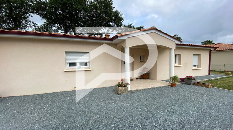 Ma-Cabane - Location Maison CHAMPCEVINEL, 126 m²