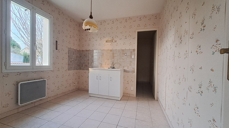 Ma-Cabane - Location Maison CHAMPDENIERS-SAINT-DENIS, 108 m²
