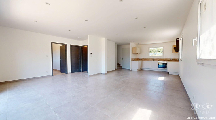 Ma-Cabane - Location Maison CHAMPVANS-LES-MOULINS, 103 m²
