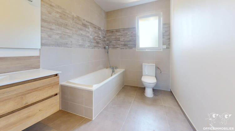Ma-Cabane - Location Maison CHAMPVANS-LES-MOULINS, 103 m²