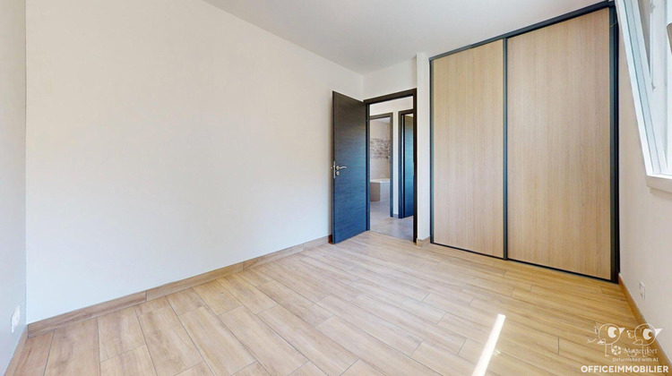 Ma-Cabane - Location Maison CHAMPVANS-LES-MOULINS, 103 m²