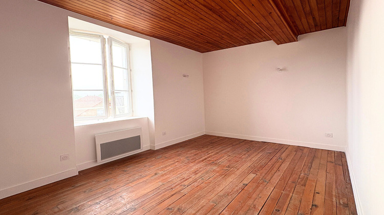 Ma-Cabane - Location Maison CHARAVINES, 74 m²