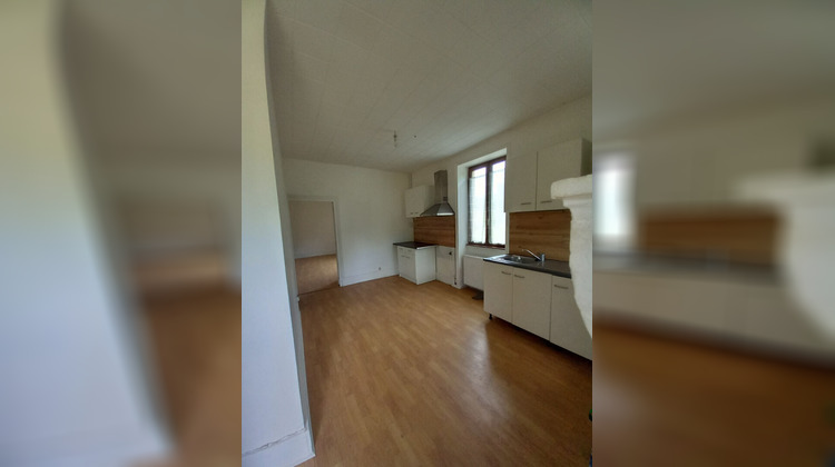 Ma-Cabane - Location Maison CHAROLLES, 83 m²