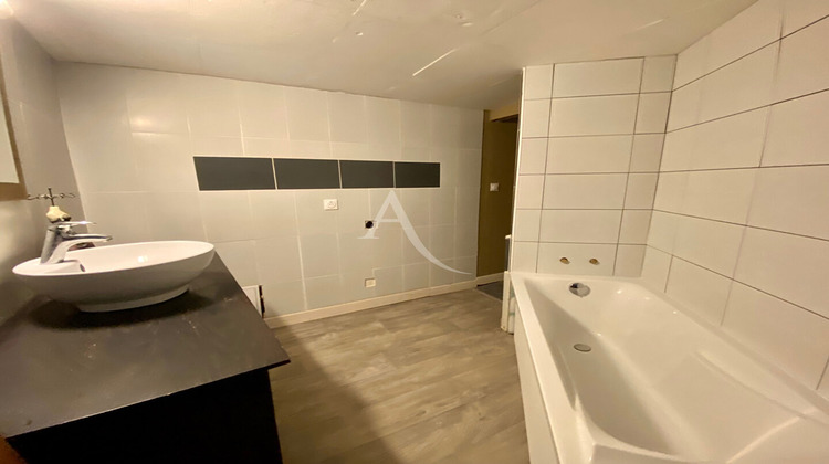 Ma-Cabane - Location Maison CHATEAU-GONTIER, 118 m²