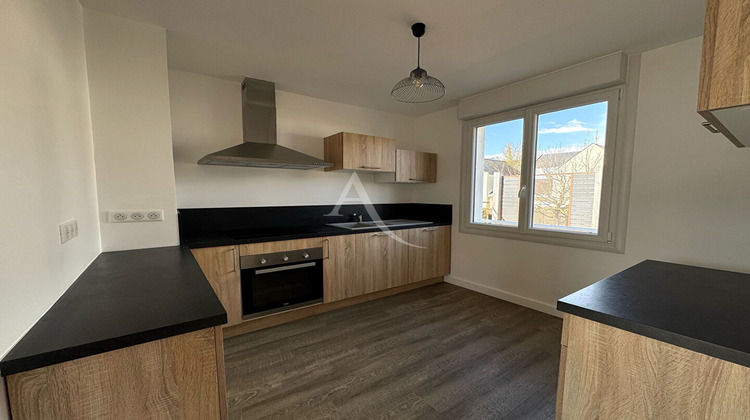 Ma-Cabane - Location Maison CHATEAU-GONTIER, 64 m²