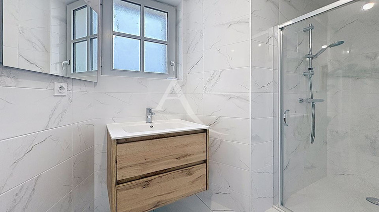 Ma-Cabane - Location Maison CHATEAU-GONTIER, 87 m²