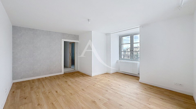 Ma-Cabane - Location Maison CHATEAU-GONTIER, 87 m²