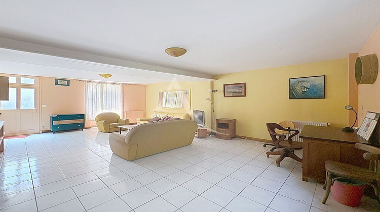 Ma-Cabane - Location Maison CHATEAU-GONTIER, 100 m²