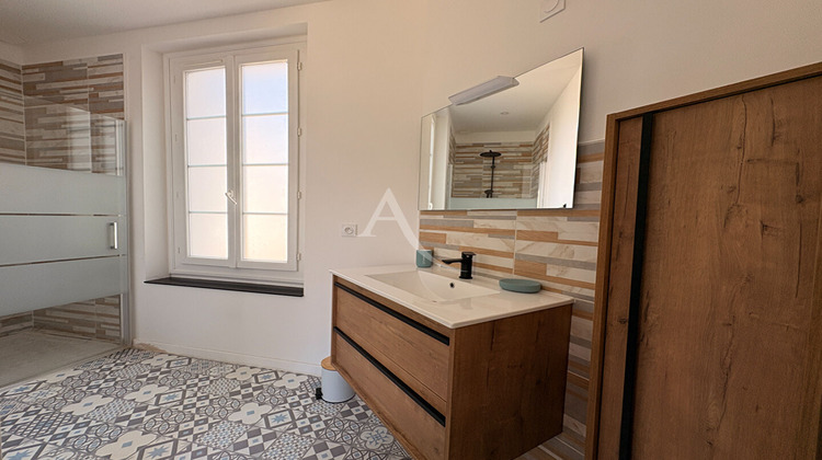 Ma-Cabane - Location Maison CHATEAU-GONTIER, 76 m²