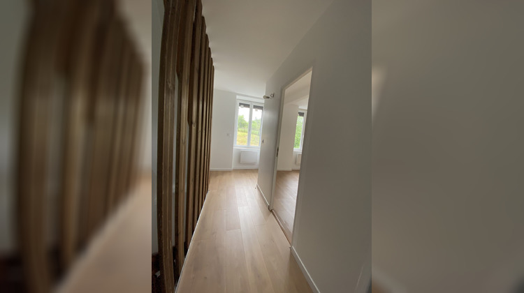 Ma-Cabane - Location Maison Châteauneuf-la-Forêt, 55 m²