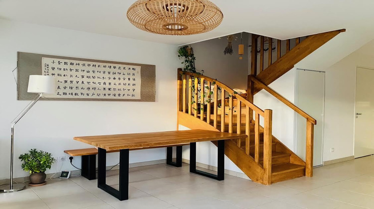 Ma-Cabane - Location Maison CHATEAUNEUF-LE-ROUGE, 69 m²